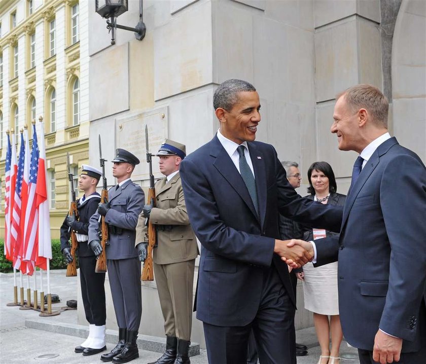 O rety! Wiemy, co Tusk dał Obamie! To...