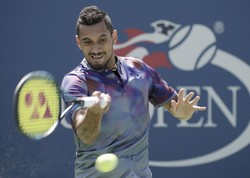 US Open: Kyrgios klął i rozwalił rakietę, ale nic mu to nie dało