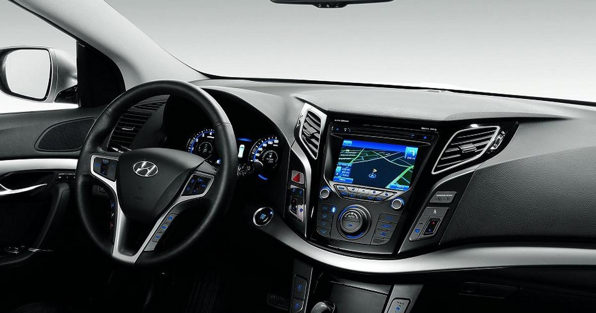 Nowy Hyundai i40 ujawnia swoje wnętrze