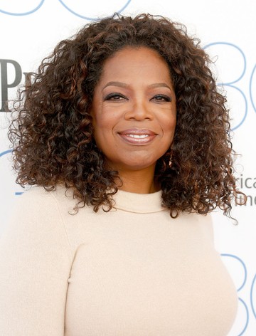  Oprah Winfrey kiviszi a kutyákat sétálni, mint emberek milliói