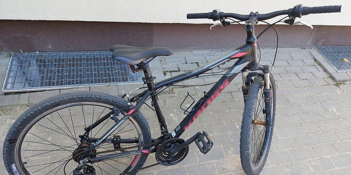 40-latek ukradł rower, bo nie chciał wracać do domu na piechotę.