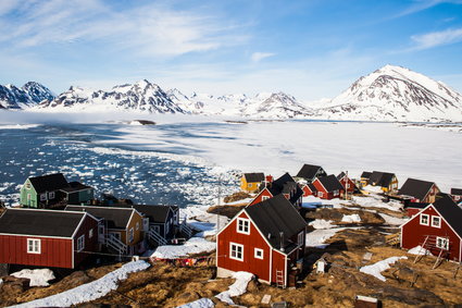 Ile trzeba byłoby zapłacić za Grenlandię? Kwota może sięgać bilionów dolarów