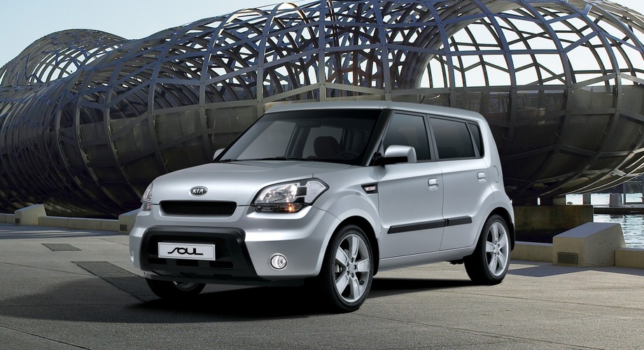 Auto ma ponad 4 metry długości (4105 mm) i 1,8 m szerokośći