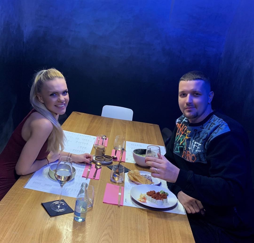 Marcel Osťo Osztas a jeho partnerka Ľubica. 