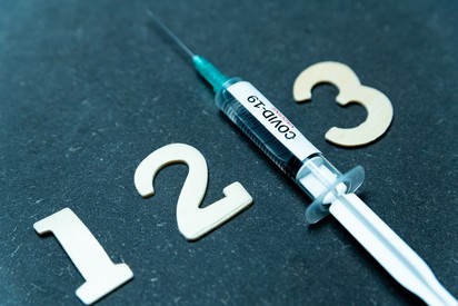 Pfizer: ennyit ér a 3. adag a daganatos betegeknek