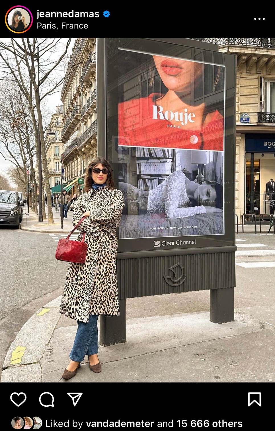 A válltáska jelenti a harmóniát az elegancia és funkcionalitás között a francia nők stílusában