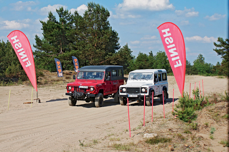 Mercedes G 350 kontra Land Rover Defender i Honker 2000: czy prawdziwe terenówki są na wymarciu?