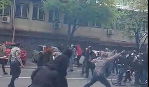 Tuča pred večiti derbi