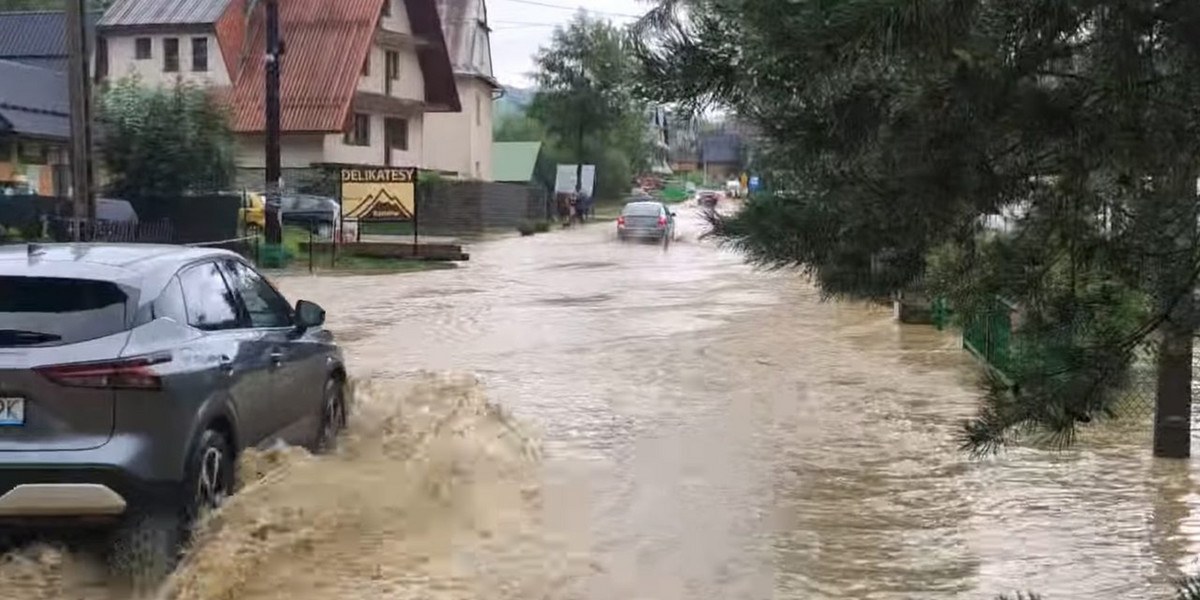 Potężne ulewy przeszły przez Małopolskę, Śląsk i Wielkopolskę.