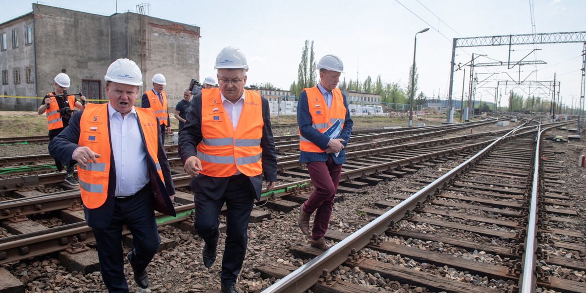 Minister Infrastruktury Andrzej Adamczyk podpisał nowelizację ustawy, która umożliwi osiąganie przez pociągi prędkości 250 km/h.