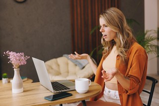 Przywrócenie do pracy po zwolnieniu. Czasami przeszkodzi w tym charakter pracownika