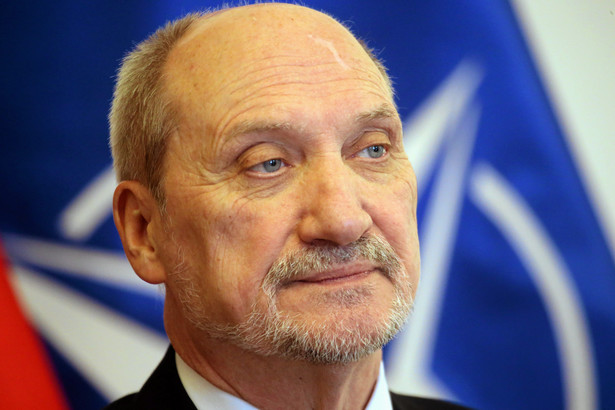 Minister obrony w rządzie PiS Antoni Macierewicz