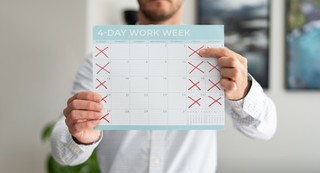 Pilotaż skróconego czasu pracy coraz bliżej. Firmy dopinają szczegóły