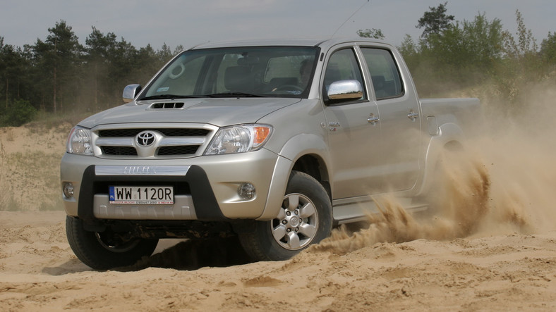 Toyota Hilux 2.5 D-4D (2005-16)