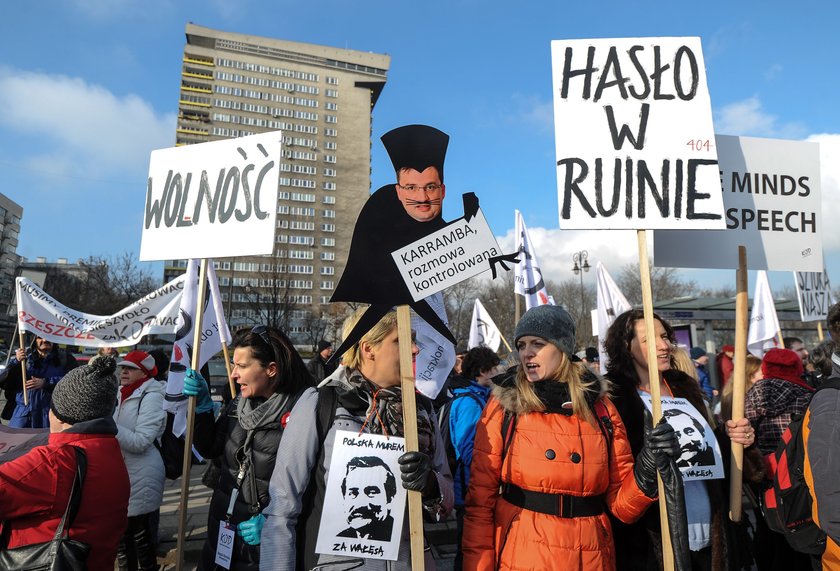 Manifestacja KOD w Warszawie