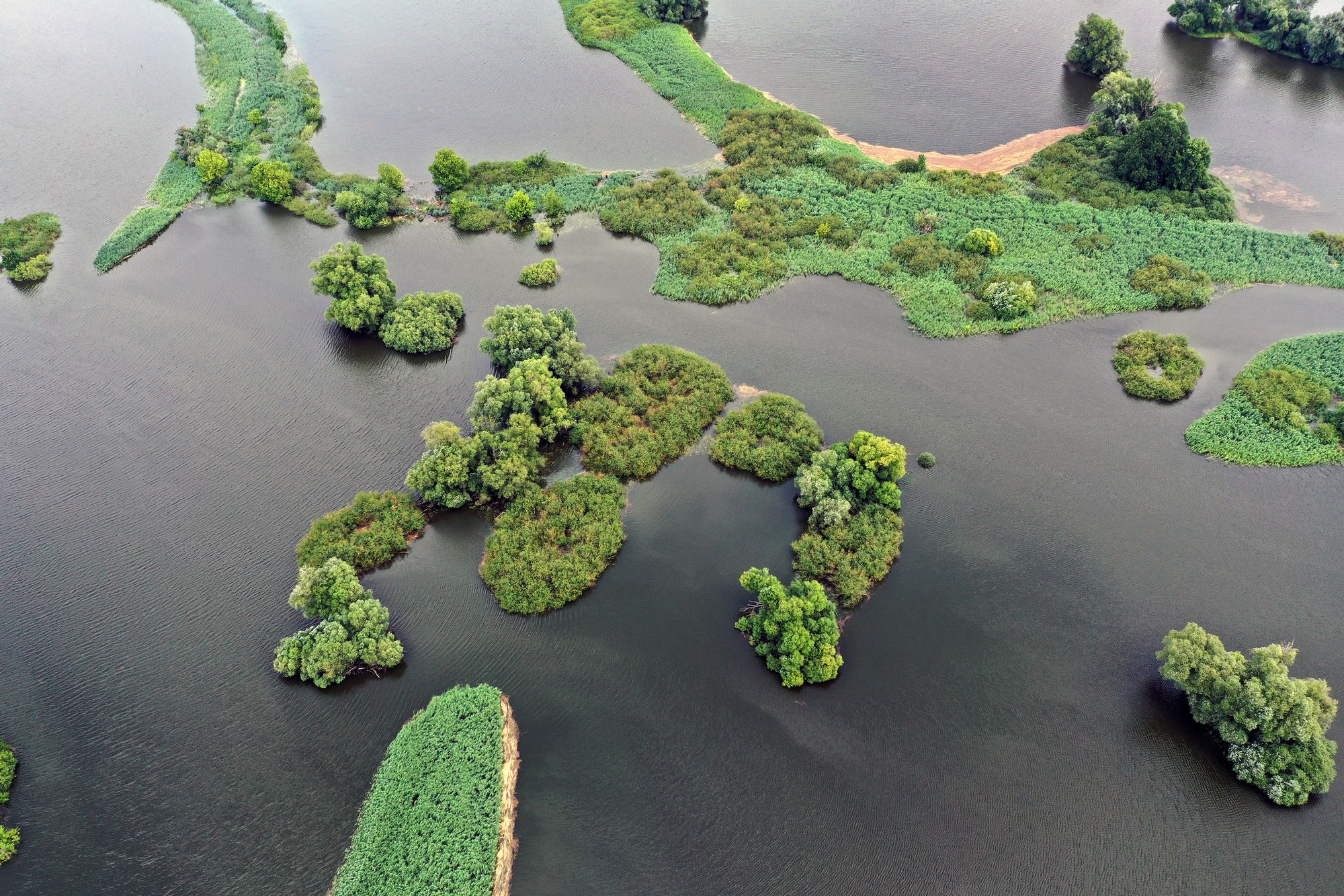 Obľúbená cyklotrasa skončila pod vodou.