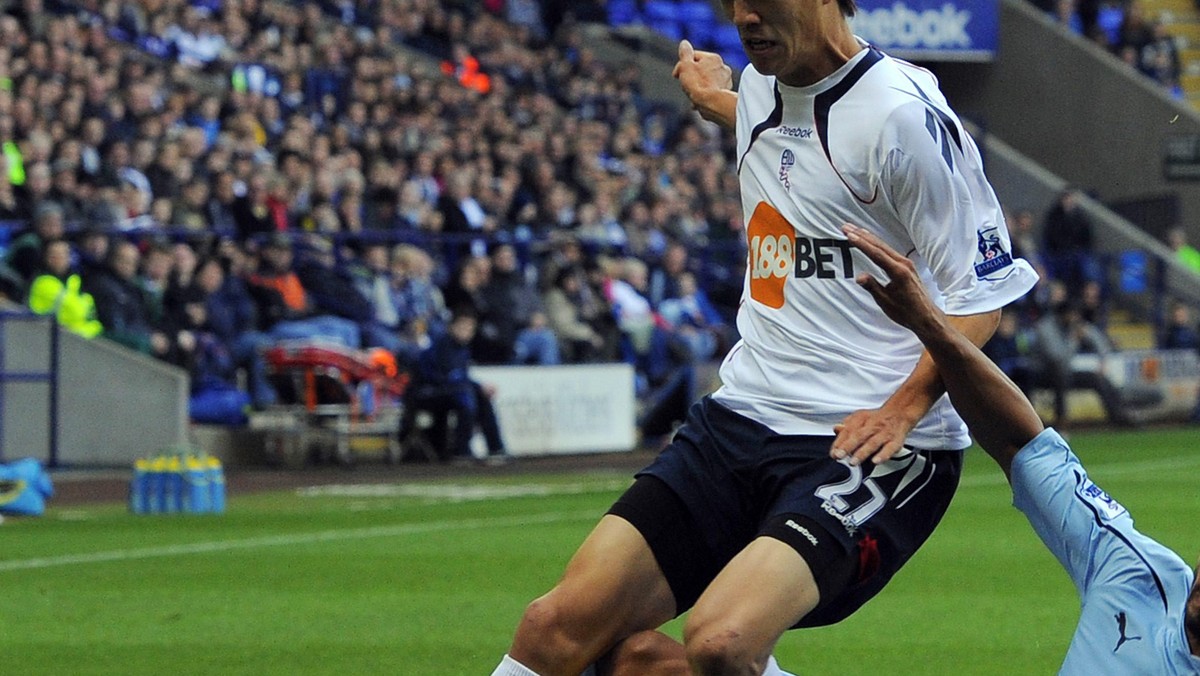 Bolton Wanderers pokusił się o nie lada sensację pokonując Tottenham Hotspur 4:2 (1:0) w spotkaniu inaugurującym 11. kolejkę angielskiej Premier League.