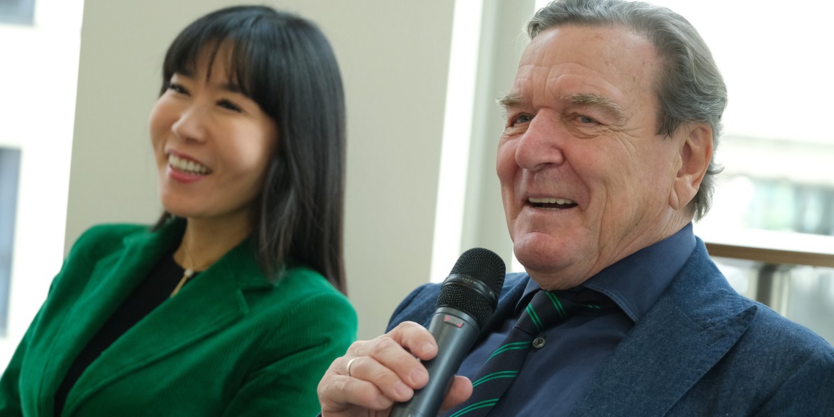 Gerhard Schroeder z żoną So-yeon Kim