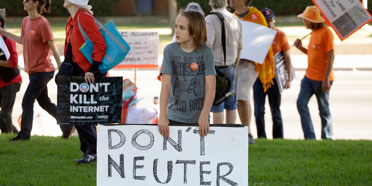 A new report says that broadband investment actually rose after net neutrality regulation