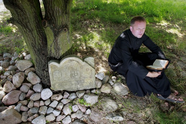 Ksiądz Lemański zdradza, o co pokłócił się z arcybiskupem Hoserem