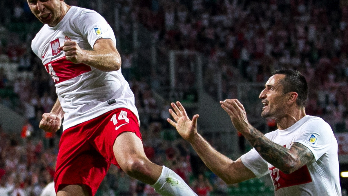 Polska, pokonując we Wrocławiu Mołdawię 2:0 (1:0), odniosła pierwsze zwycięstwo w eliminacjach piłkarskich mistrzostw świata. Zajmuje trzecie miejsce w grupie H, ale ma cztery punkty, podobnie jak wyprzedzające ją zespoły Czarnogóry i Anglii.