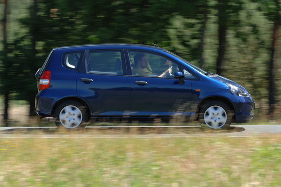 Honda Jazz 1.4 z 2005 r. za 11 200 zł