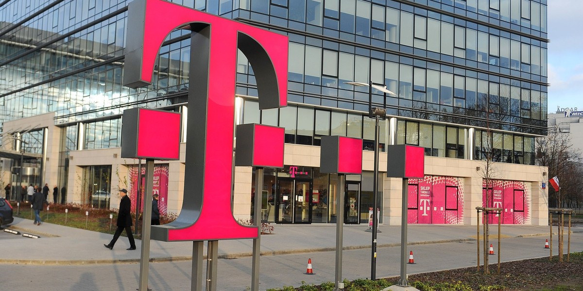 T-Mobile rozliczyła usługi romanigowe za 58 mln zł. To obniżyło jej przychody o 0,4 pkt. proc.