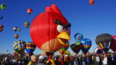 Gigantyczny balon Angry Birds zawiśnie nad Polską z okazji premiery filmu