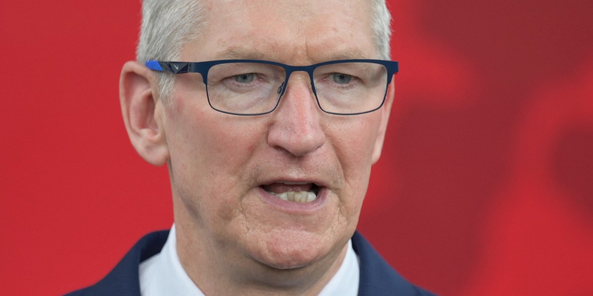 Tim Cook, szef Apple'a, sprzedał sporo akcji