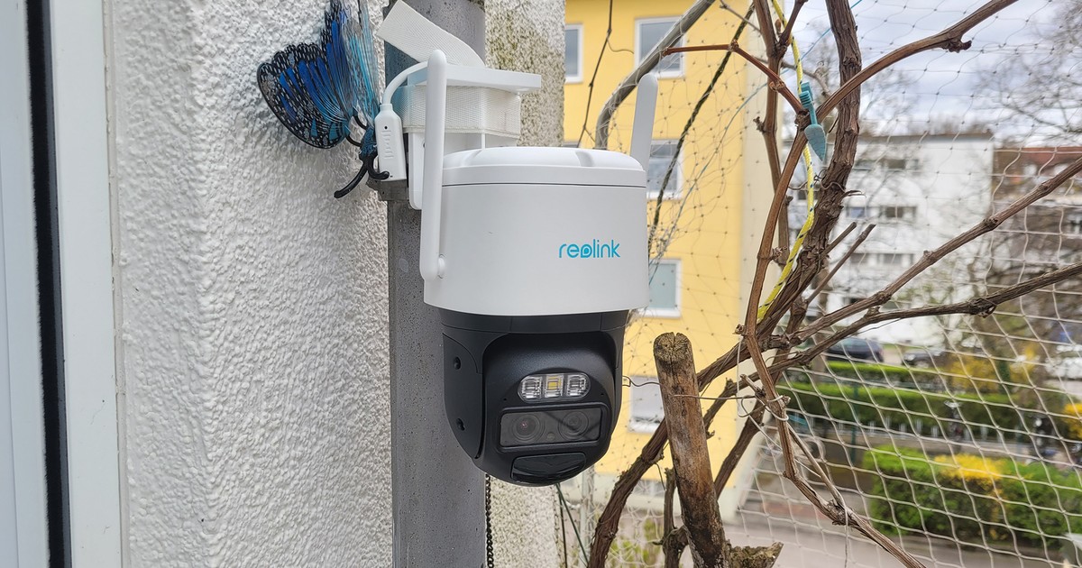 Reolink Trackmix battery in the test PTZ surveillance camera with two