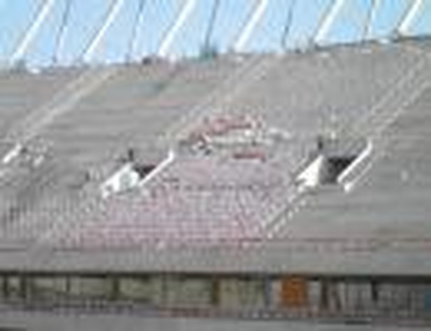 Montaż krzesełek na Stadionie Narodowym w Warszawie (1) Fot. materiały Narodowego Centrum Sportu
