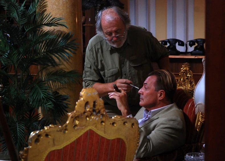 Poslednje pripreme za scenu