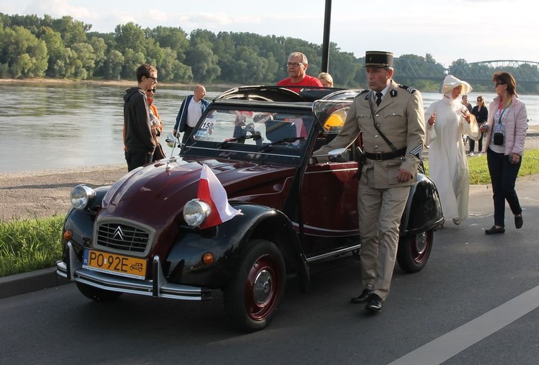 21. Światowy Zlot Miłośników Citroëna 2CV Toruń 2015