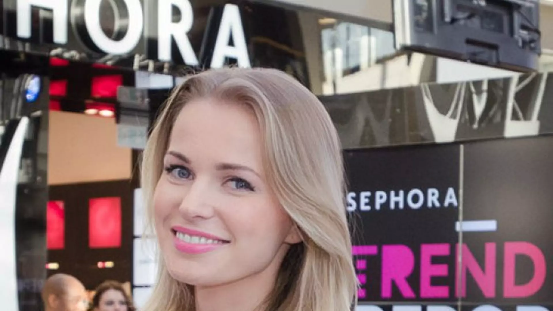 Sephora trend report: gwiazdy śledzą trendy w makijażu i pielęgnacji