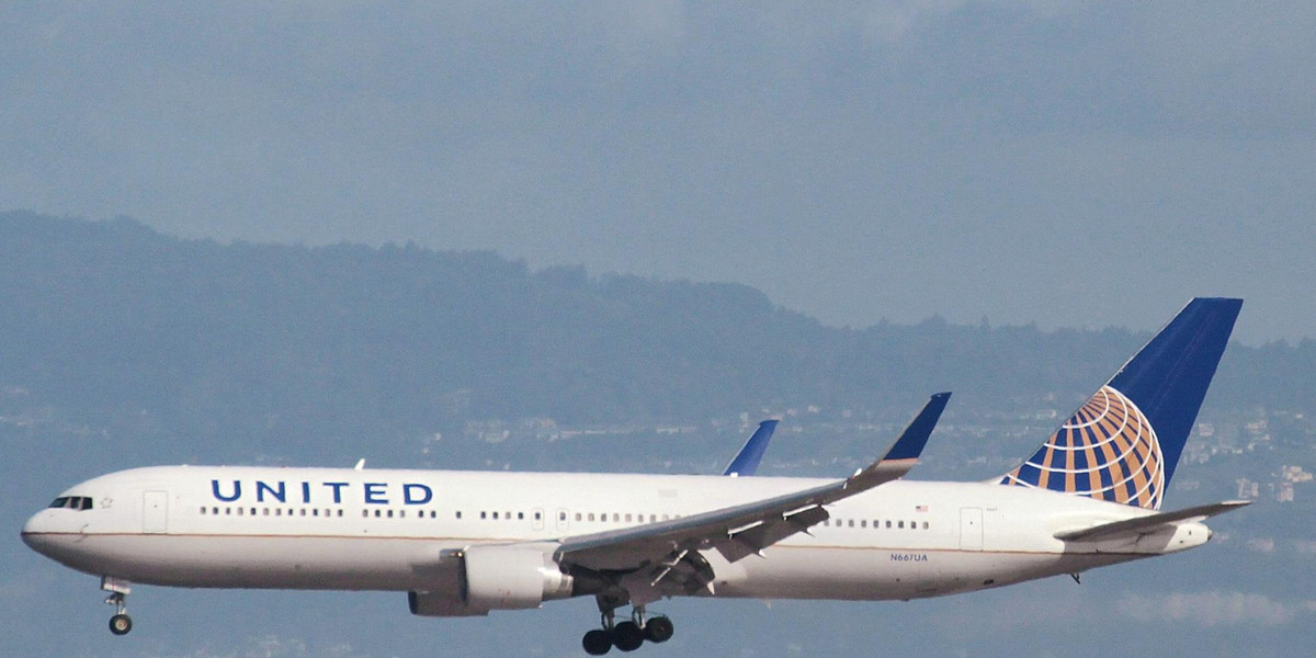 Skandal na pokładzie linii United Airlines