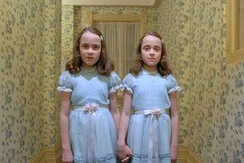 45 GODINA nakon kultnog HOROR FILMA koji je šokirao Srbiju: Ovako danas izgledaju ČUVENE BLIZNAKINJE i niko ne može da ih prepozna