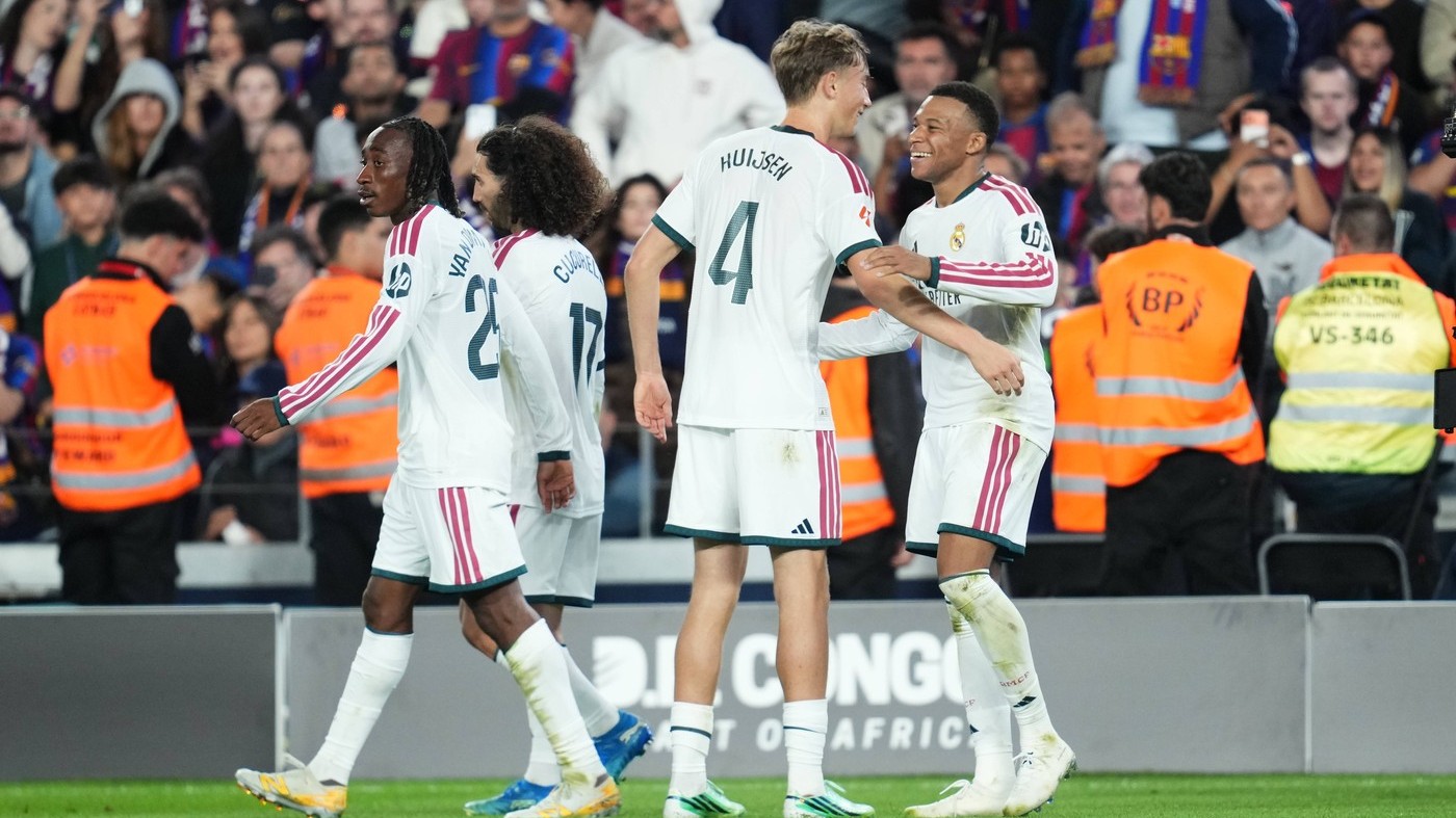 Real Madrid se impune pe Camp Nou prin dubla lui Mbappe și adâncește problemele Barcelonei