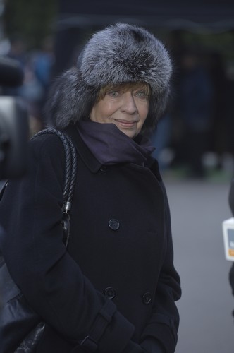 Ewa Szykulska na pogrzebie Stanisława Mikulskiego