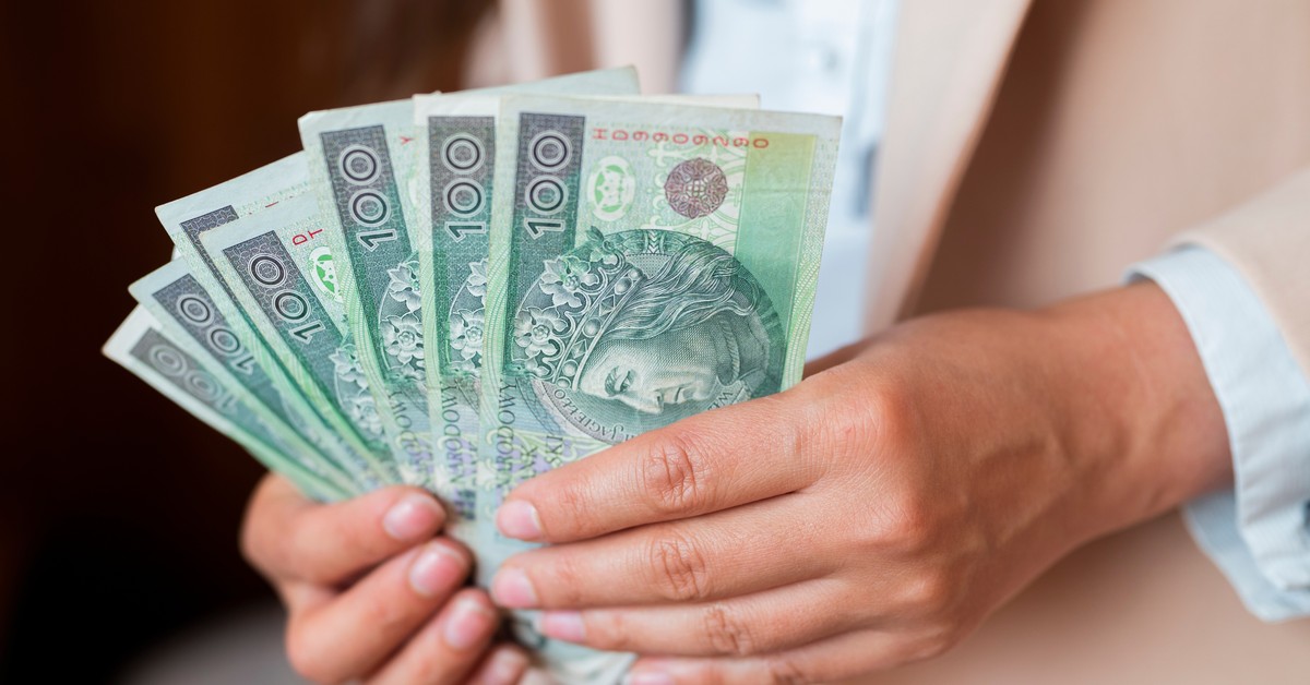 Świadczenie dla rodziców: ponad 3300 zł miesięcznie i można pracować bez żadnych limitów