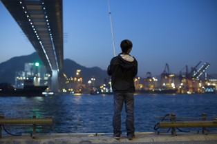 Wpadka przemytników: 32 walizki z kością słoniową na lotnisku w Hongkongu