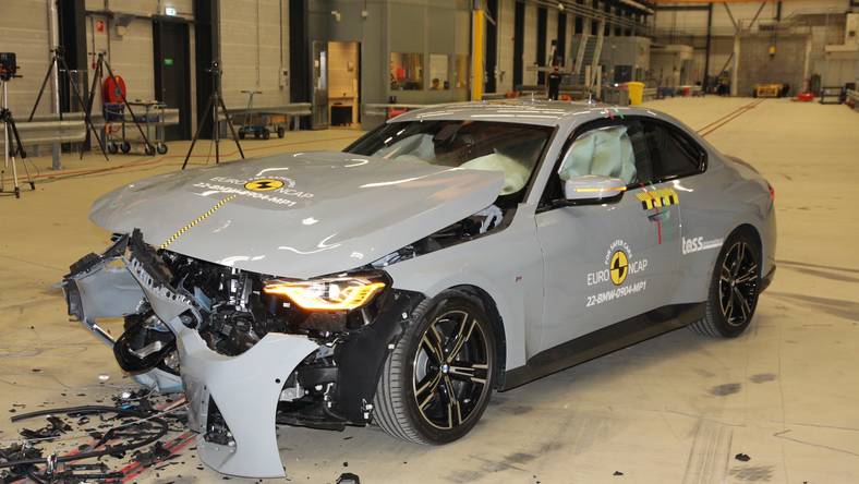 BMW 2 Coupé crashtest