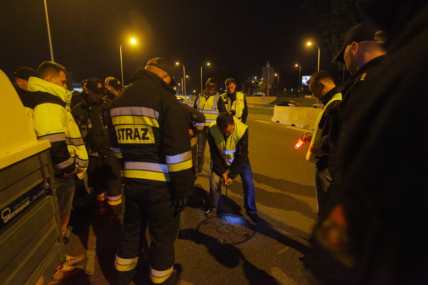 Ćwiczenia strażaków w tunelu Wisłostrady 