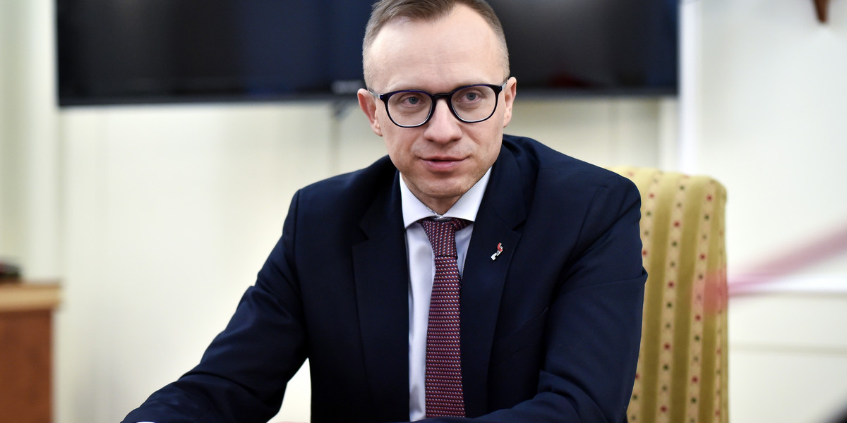 Wiceminister finansów Artur Soboń jest teraz odpowiedzialny za naprawienie podatkowego Polskiego Ładu. 