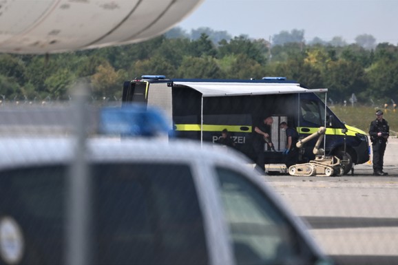 OPET DRAMA U NEMAČKOJ Dronovi primećeni iznad vojne baze gde se čuvaju američki "patrioti" i to dva dana nakon incidenta na aerodromu u Lajpcigu
