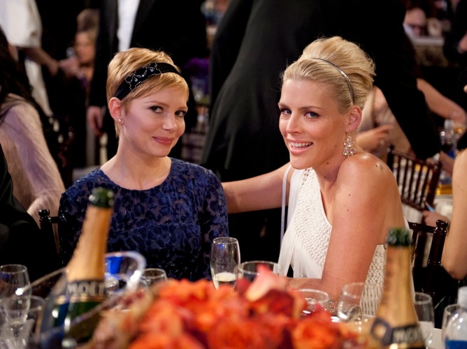 Michelle Williams i Busy Philipps