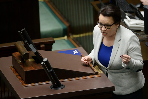 Minister edukacji narodowej Anna Zalewska w Sejmie.