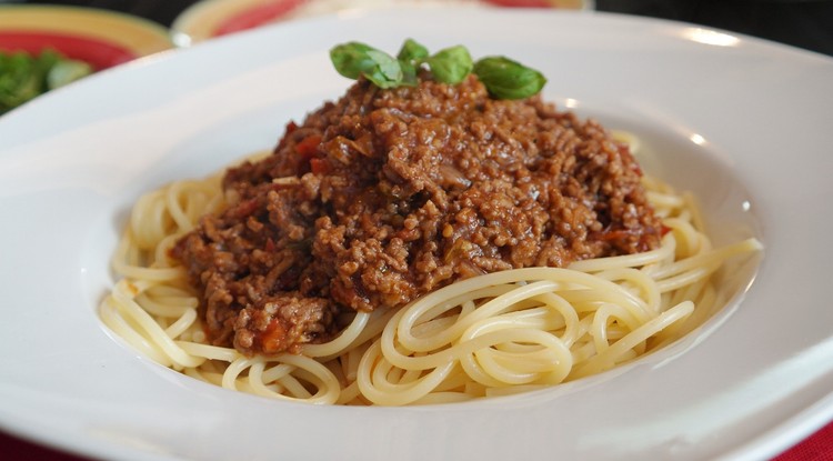 Bolognai spagetti illusztráció