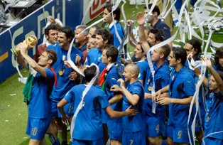 Podatki w futbolu, czyli dlaczego piłkarze wolą kopać gdzie indziej