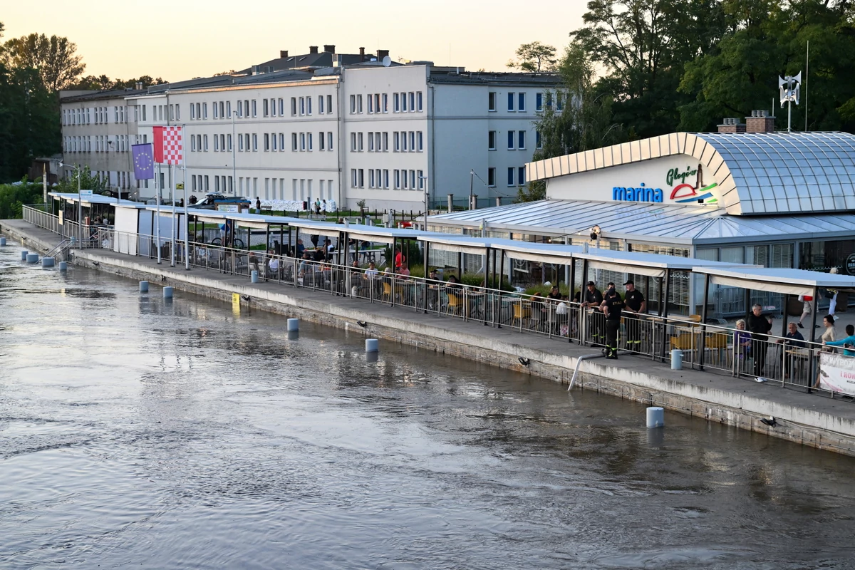  Fala powodziowa idzie na Głogów. Zagrożony Ostrów Tumski