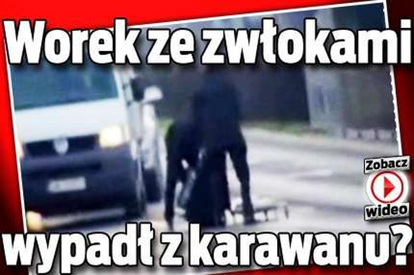 Worek ze zwłokami wypadł z karawanu? FILM!